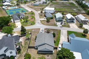 215 Gulf Aire Dr, Port Saint Joe, FL 32456 - Photo 7