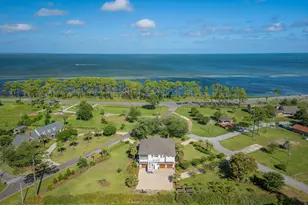 107 Dupont Dr, Port Saint Joe, FL 32456 - Photo 1