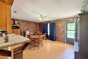 698 Bradley Ln, Chipley, FL 32428 - Photo 11