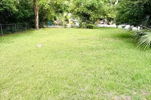 947 11th Ave, Graceville, FL 32440 - Photo 9