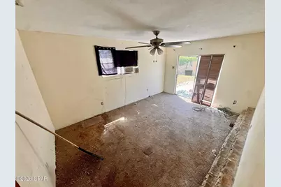 330 N Highway 22 A, Callaway, FL 32404 - Photo 9