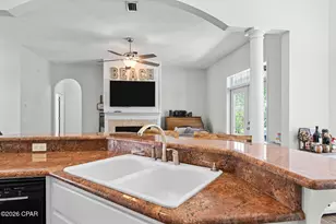 702 Lyndell Pl, Panama City, FL 32407 - Photo 17