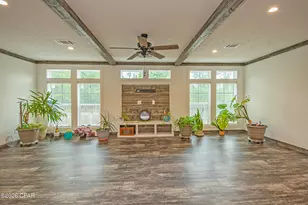 2504 Mildred Ln, Marianna, FL 32448 - Photo 13