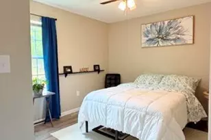 6582 Grande Oak Loop, Grand Ridge, FL 32442 - Photo 11
