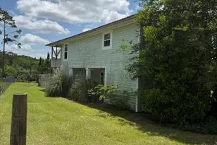 2847 SE Adams St, Kinard, FL 32449 - Photo 3