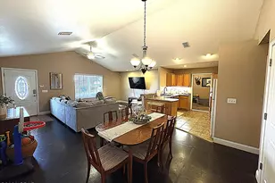 4901 Blue Sky Wy, Marianna, FL 32446 - Photo 19