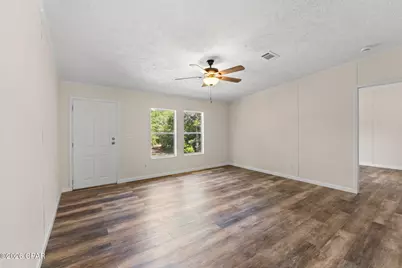 135 N Verdi Lane, Defuniak Springs, FL 32433 - Photo 5
