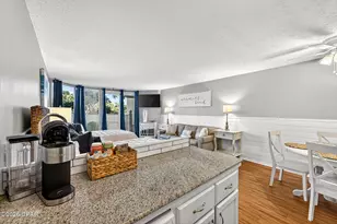 8817 S Thomas Dr, Panama City, FL 32408 - Photo 9