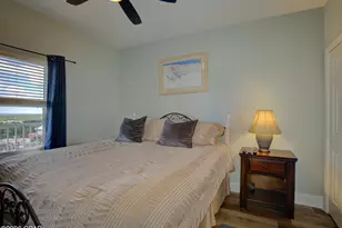 9860 S Thomas Dr, Panama City Beach, FL 32408 - Photo 27