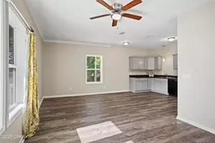 16424 SE Pear St, Blountstown, FL 32424 - Photo 9