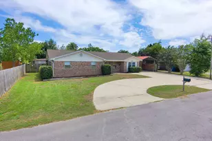 1856 Airport Cir, Panama City, FL 32405 - Photo 3