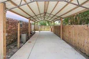 1856 Airport Cir, Panama City, FL 32405 - Photo 3