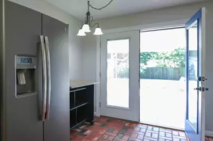1856 Airport Cir, Panama City, FL 32405 - Photo 33