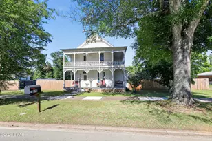 873 Main St, Chipley, FL 32428 - Photo 1