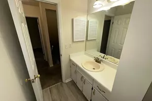 3910 Venetian Cir, Panama City, FL 32405 - Photo 9