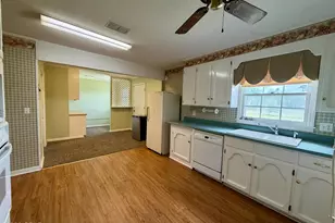 1960 Inwood Rd, Grand Ridge, FL 32442 - Photo 5