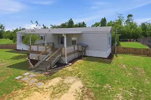 7315 Bay Crest Rd, Southport, FL 32409 - Photo 9