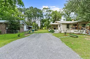 715 E Nebraska Ave, Bonifay, FL 32425 - Photo 5