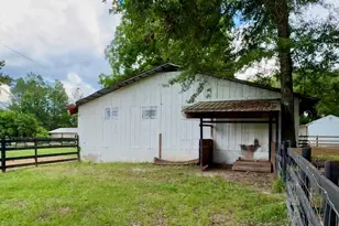 715 E Nebraska Ave, Bonifay, FL 32425 - Photo 43