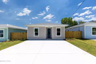 726 Gulf View Dr, Panama City Beach, FL 32413 - Photo 1