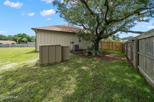 918 Laurel Oak Ln, Panama City, FL 32408 - Photo 29