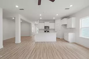 581 Hancock Wy, Panama City Beach, FL 32413 - Photo 11