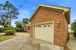 6303 Palm Ct, Panama City, FL 32408 - Photo 15