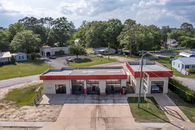 1138 Main Street, Chipley, FL 32428 - Photo 11