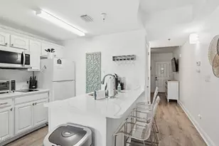 114 Carillon Market St, Panama City Beach, FL 32413 - Photo 5