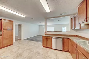 2131 E 26th St, Panama City, FL 32405 - Photo 7