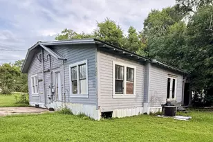 16567 SW Gaskin St, Blountstown, FL 32424 - Photo 3