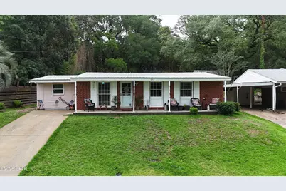 651 Gregory Street, Chattahoochee, FL 32324 - Photo 1