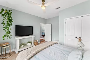 126 Lake Merial Blvd, Southport, FL 32409 - Photo 21