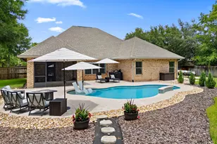 126 Lake Merial Blvd, Southport, FL 32409 - Photo 57