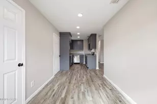 2504 W 21st St, Panama City, FL 32405 - Photo 9