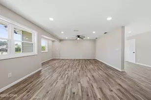 2504 W 21st St, Panama City, FL 32405 - Photo 11