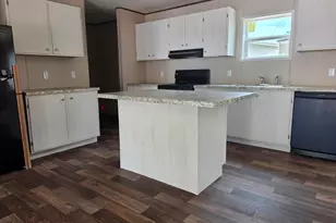 570 Apalachicola Ave, Alford, FL 32420 - Photo 5