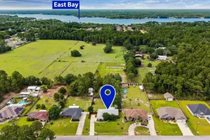 7432 Brewster St, Navarre, FL 32566 - Photo 3