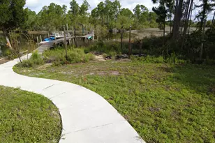 223 Confidence Wy, Panama City, FL 32409 - Photo 9