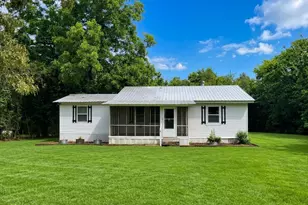 7213 Shady Grove Rd, Grand Ridge, FL 32442 - Photo 1
