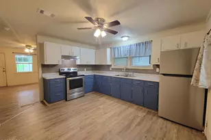7213 Shady Grove Rd, Grand Ridge, FL 32442 - Photo 7