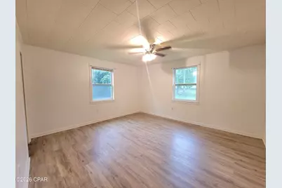 7213 Shady Grove Road, Grand Ridge, FL 32442 - Photo 11