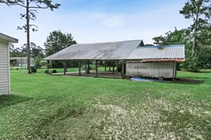10461 NW 1st St, Bristol, FL 32321 - Photo 35