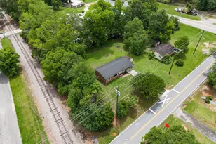 406 S Hubbard St, Bonifay, FL 32425 - Photo 11