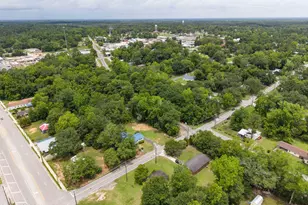 406 S Hubbard St, Bonifay, FL 32425 - Photo 13