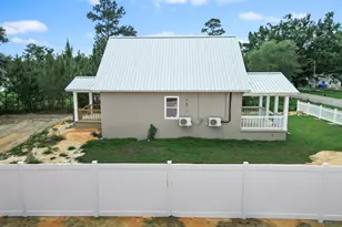 10477 NW Azalea St, Bristol, FL 32321 - Photo 3
