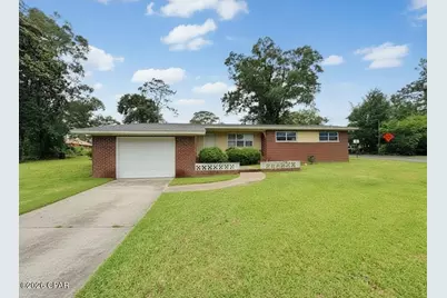 711 N Oklahoma Street, Bonifay, FL 32425 - Photo 1