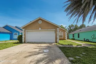 8821 Georgette St, Panama City Beach, FL 32407 - Photo 1