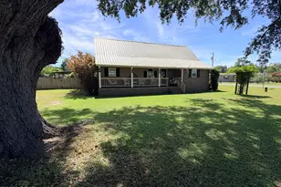 2034 Main St, Grand Ridge, FL 32442 - Photo 23