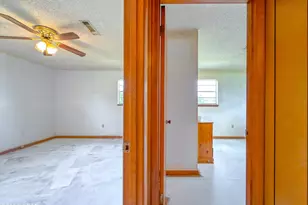 2555 Hollister Rd, Marianna, FL 32446 - Photo 33